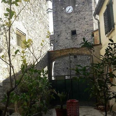 Studio Du Clocher Rigarda 外观 照片